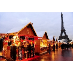 Christmas market tour in Paris